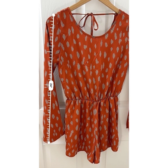 Women’s Boutique Bell Long Sleeve Romper Tie Back Detail Orange Rust Pattern - Picture 12 of 12